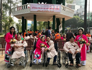 Hỗ trợ lễ cưới cho 50 cặp thanh niên khuyết tật, có hoàn cảnh khó khăn