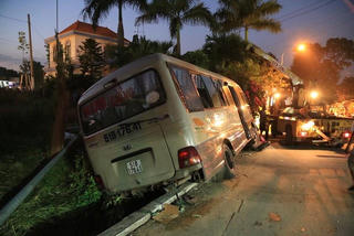 Bình Dương: Khởi tố vụ xe khách tông 2 trẻ nhỏ tử vong