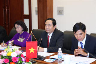 Xây dựng đường biên giới hòa bình, hữu nghị hợp tác cùng phát triển Việt Nam - Lào