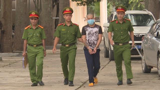 Tạm giam đối tượng dùng dao chém cậu ruột trọng thương