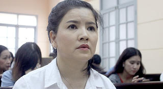 Nhà hát kịch TP HCM kháng cáo vụ kiện của Ngọc Trinh