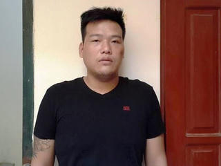 Ngáo đá, nam thanh niên cắn cảnh sát khu vực