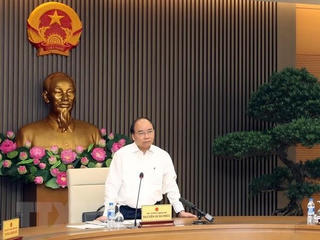 Thủ tướng Nguyễn Xuân Phúc chủ trì họp Thường trực Chính phủ