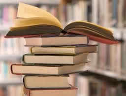 Từ “Nam quốc sơn hà” nghĩ về văn học dịch