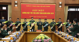 Khen thưởng 10 Gương mặt trẻ tiêu biểu toàn quân năm 2018