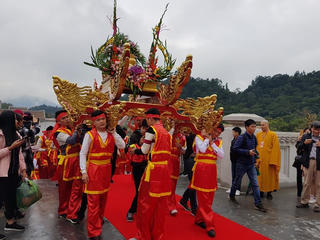 Biển người đổ về Yên Tử ngày khai hội