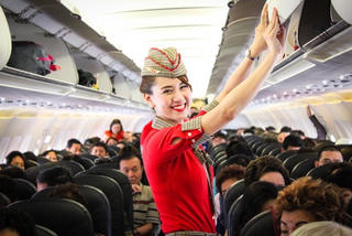 Hà Nội vào thu, bay vi vu với trăm nghìn vé Vietjet