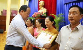 An Giang: Trao nhiều Huân, Huy chương, Bằng khen cho những người có công