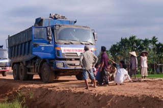 Chấn chỉnh tình trạng phương tiện tham giao thông chở quá tải