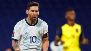 Man City tuyên bố đủ tiền để mua Lionel Messi