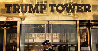 Tập đoàn của ông Trump mất nhiều mối làm ăn sau vụ bạo loạn ở quốc hội