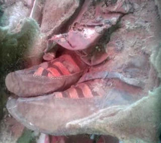 Xác ướp 1,5 nghìn tuổi mang giày thể thao Adidas