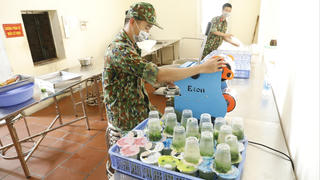 Bếp ăn trong khu cách ly