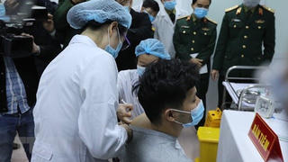 11 nhóm đối tượng ưu tiên tiêm vaccine phòng Covid-19 
