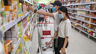 Kiềm chế lạm phát như thế nào?