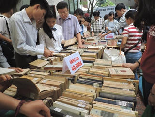 Phiên chợ sách xưa lần thứ I