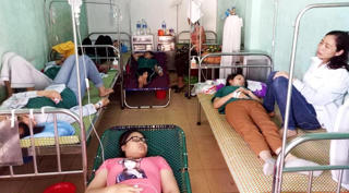 Đình chỉ bếp ăn để xảy ra vụ hơn 60 công nhân ngộ độc