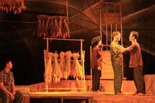 Ra mắt vở 'Điều còn lại'