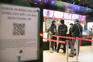 Rạp chiếu phim Thủ đô rộn ràng ngày mở cửa