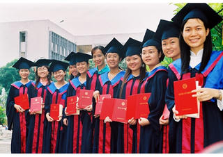 Xây dựng báo cáo về thực trạng giáo dục đại học Việt Nam