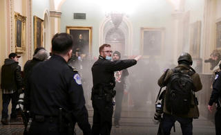 Lãnh đạo thế giới phản đối biểu tình bạo lực ở Mỹ 