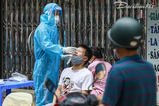Sáng 31/8, Hà Nội thêm 13 ca dương tính đều thuộc khu cách ly, phong toả
