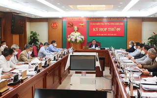 Hướng dẫn mới về thực hiện những điều đảng viên không được làm