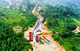 Tránh bão số 10, tạm dừng tìm kiếm nạn nhân mất tích sau sạt lở ở Quảng Nam