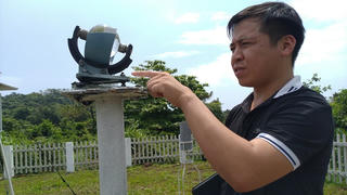 Người ‘bắt bệnh’ thời tiết trên đảo hòn Ngư