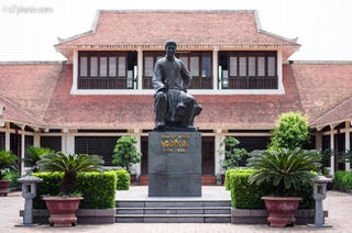 Tuần văn hóa - du lịch Nguyễn Du