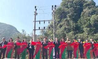 EVNNPC: Đưa điện lưới quốc gia về bản trắng điện thôn Lân Hát, xã Bắc Sơn, huyện Bắc Sơn, tỉnh Lạng Sơn