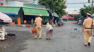 Hiếu kính người già