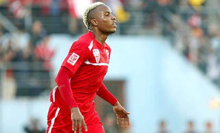 FIFA phạt nặng CLB Hải Phòng sau rắc rối với ngoại binh