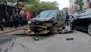 Hà Nội: 'Xe điên' gây tai nạn liên hoàn, một phụ nữ tử vong