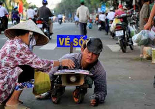“Thần tài hè phố”