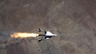 Mở cánh cửa tương lai từ cuộc đua bay vào không gian của các tỷ phú