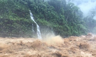 [Infographics] Đã có 25 người chết và mất tích do mưa lũ