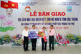 Sóc Trăng: Trao 125 nhà Đại đoàn kết cho hộ nghèo