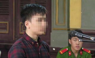Thiếu niên 14 tuổi quan hệ với 3 chị em làm chị cả có bầu