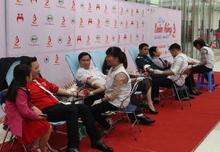 Khởi động Lễ hội Xuân hồng lần thứ XI
