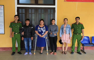 Thừa Thiên – Huế: Khởi tố 2 đối tượng chở người đi đánh ghen