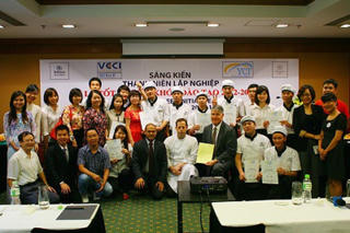 Cánh cửa mở cho thanh niên khó khăn