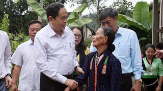 Hết lòng vì người nghèo trong hoạn nạn