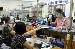 Lao động đang mang thai nghỉ việc có được hưởng chế độ thai sản không?