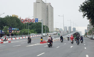 Hà Nội: Lắp đặt hàng loạt biển báo giao thông phục vụ SEA Games 31