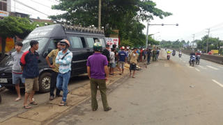 Đi học, một học sinh lớp 9 bị xe tải cán tử vong