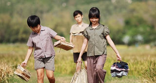 Ai sẽ đi phát hành phim?
