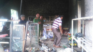 Vào quán trộm đồ, phóng hỏa đốt quán, thiêu luôn mình