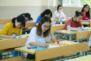 Đi học trở lại