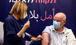 Israel có ca tử vong đầu tiên do Omicron